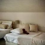 Saleto Apartma Apartment Jagodje