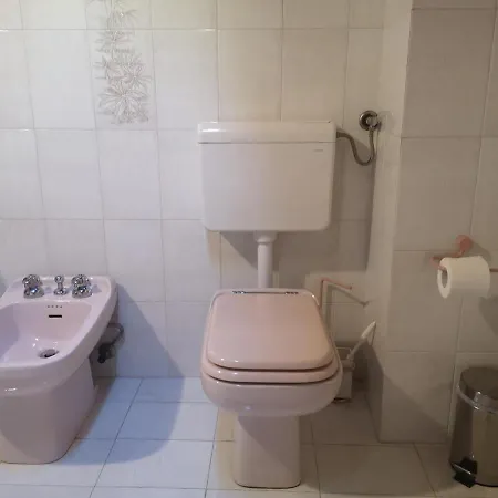 Saleto Apartma Apartman *