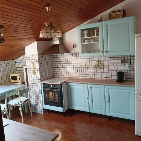 Saleto Apartma Apartman *